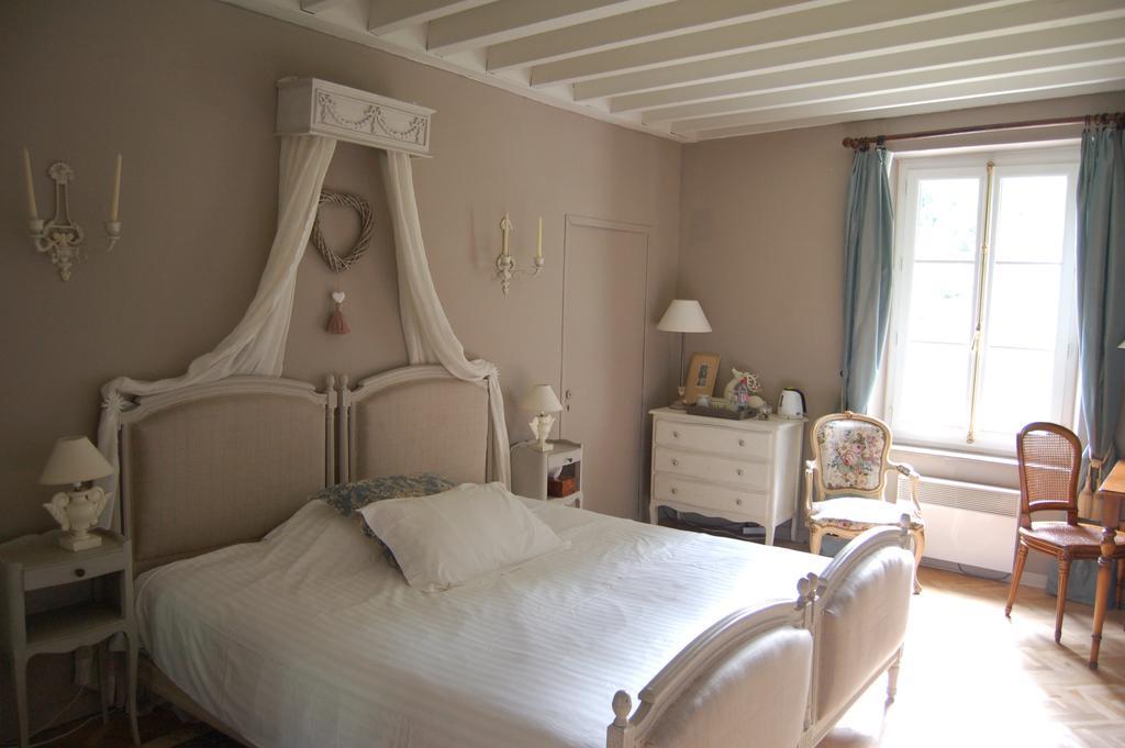 Bed and Breakfast Le Manoir du Menillet à Bornel Chambre photo